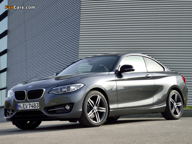 Pictures of BMW 220i Coupé Sport Line (F22) 2014 (640 x 480)