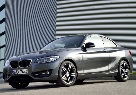 Pictures of BMW 220i Coupé Sport Line (F22) 2014