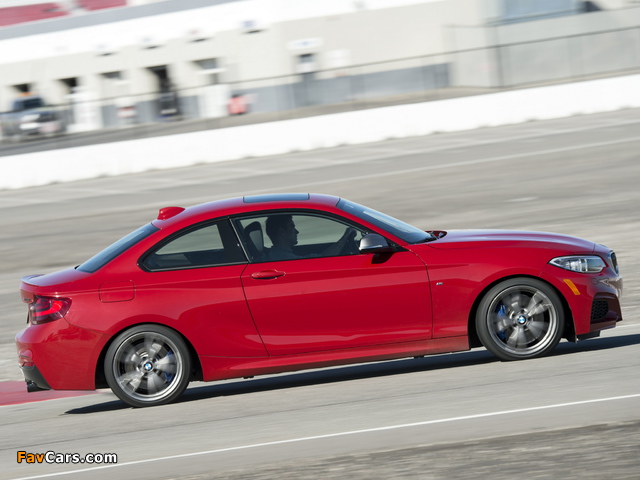 Pictures of BMW M235i Coupé US-spec (F22) 2014 (640 x 480)