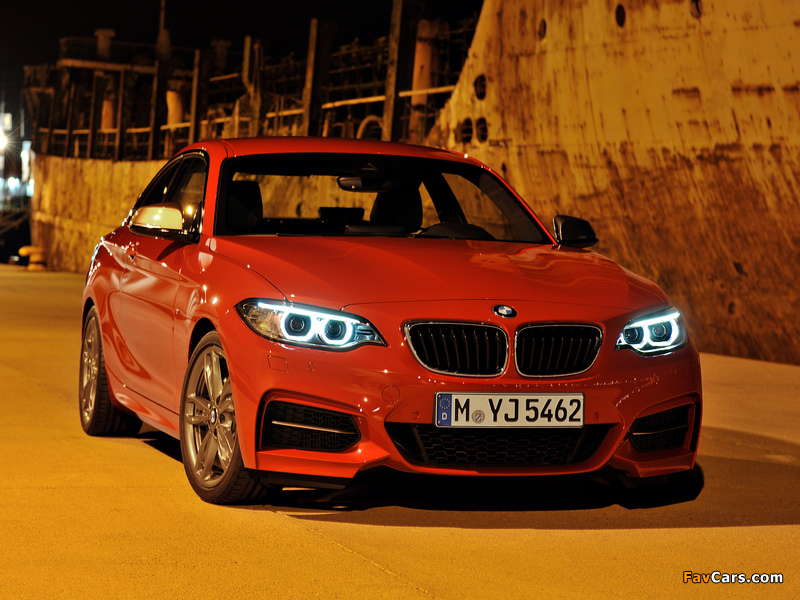 Pictures of BMW M235i Coupé (F22) 2014 (800 x 600)