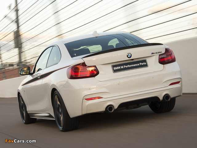 Pictures of BMW M235i Coupé M Performance Accessories (F22) 2014 (640 x 480)