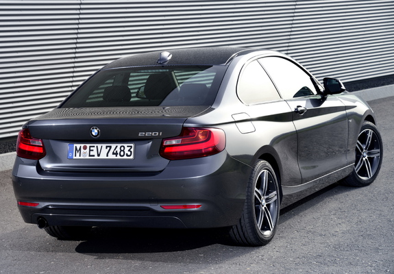 BMW 220i Coupé Sport Line (F22) 2014 wallpapers