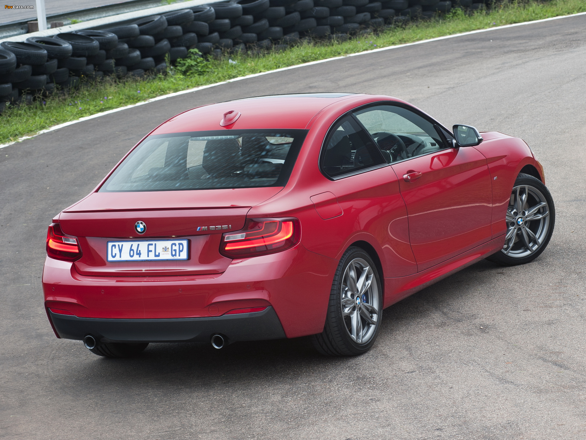 BMW M235i Coupé ZA-spec (F22) 2014 wallpapers (2048 x 1536)