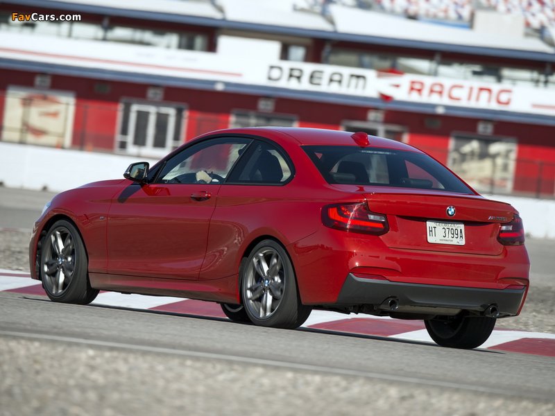 BMW M235i Coupé US-spec (F22) 2014 wallpapers (800 x 600)