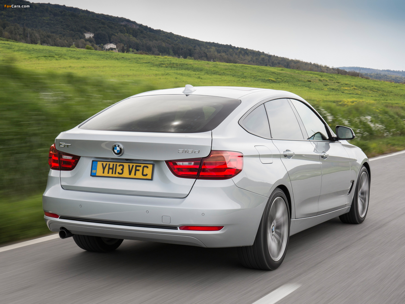 BMW 318d Gran Turismo Sport Line UK-spec (F34) 2013 pictures (1600 x 1200)