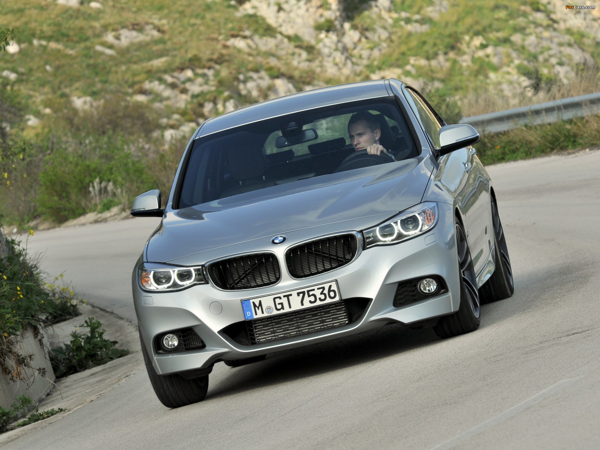 BMW 335i Gran Turismo M Sports Package (F34) 2013 pictures (2048 x 1536)