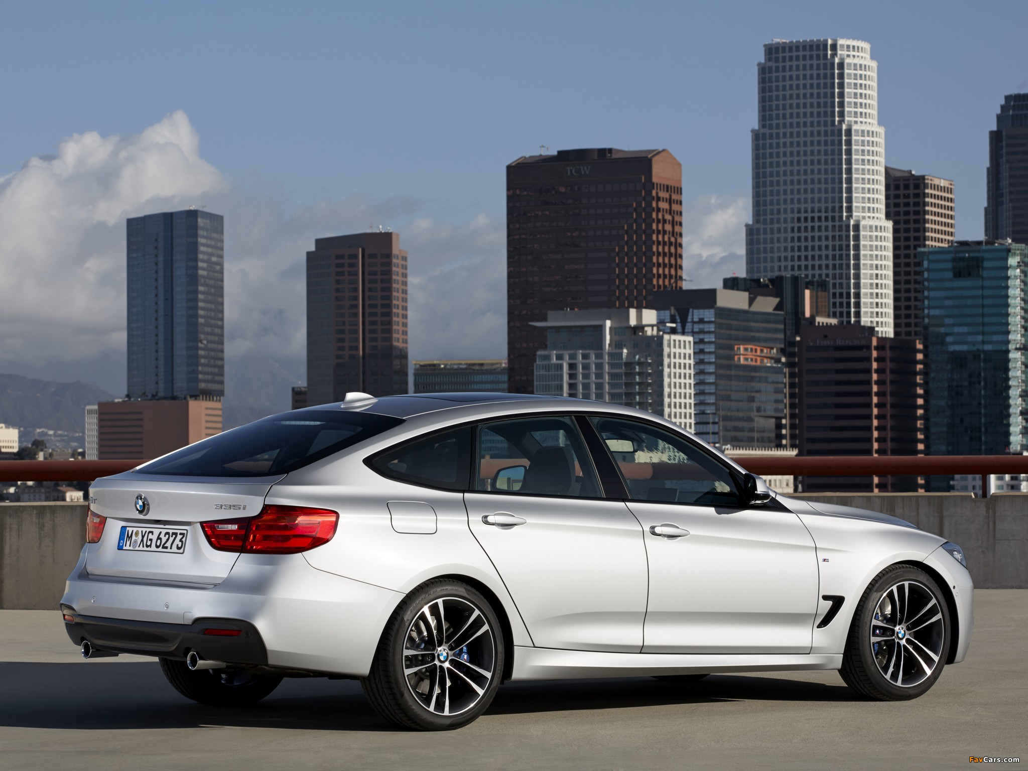 BMW 335i Gran Turismo M Sports Package (F34) 2013 wallpapers (2048 x 1536)