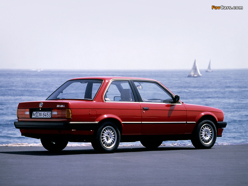 BMW 318i Coupe (E30) 1982–91 images (800 x 600)