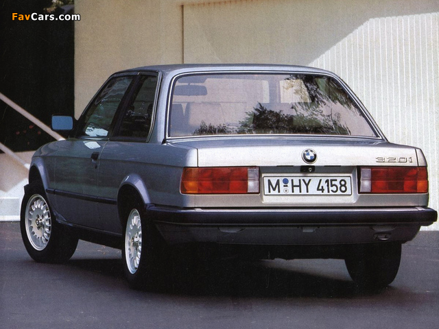 BMW 320i Coupe (E30) 1982–91 images (640 x 480)