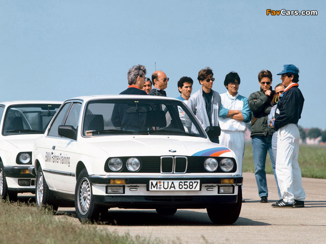 BMW 325i Coupe (E30) 1983–91 photos (640 x 480)