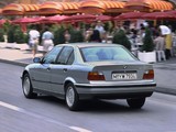 BMW 318tds Sedan (E36) 1994–98 pictures