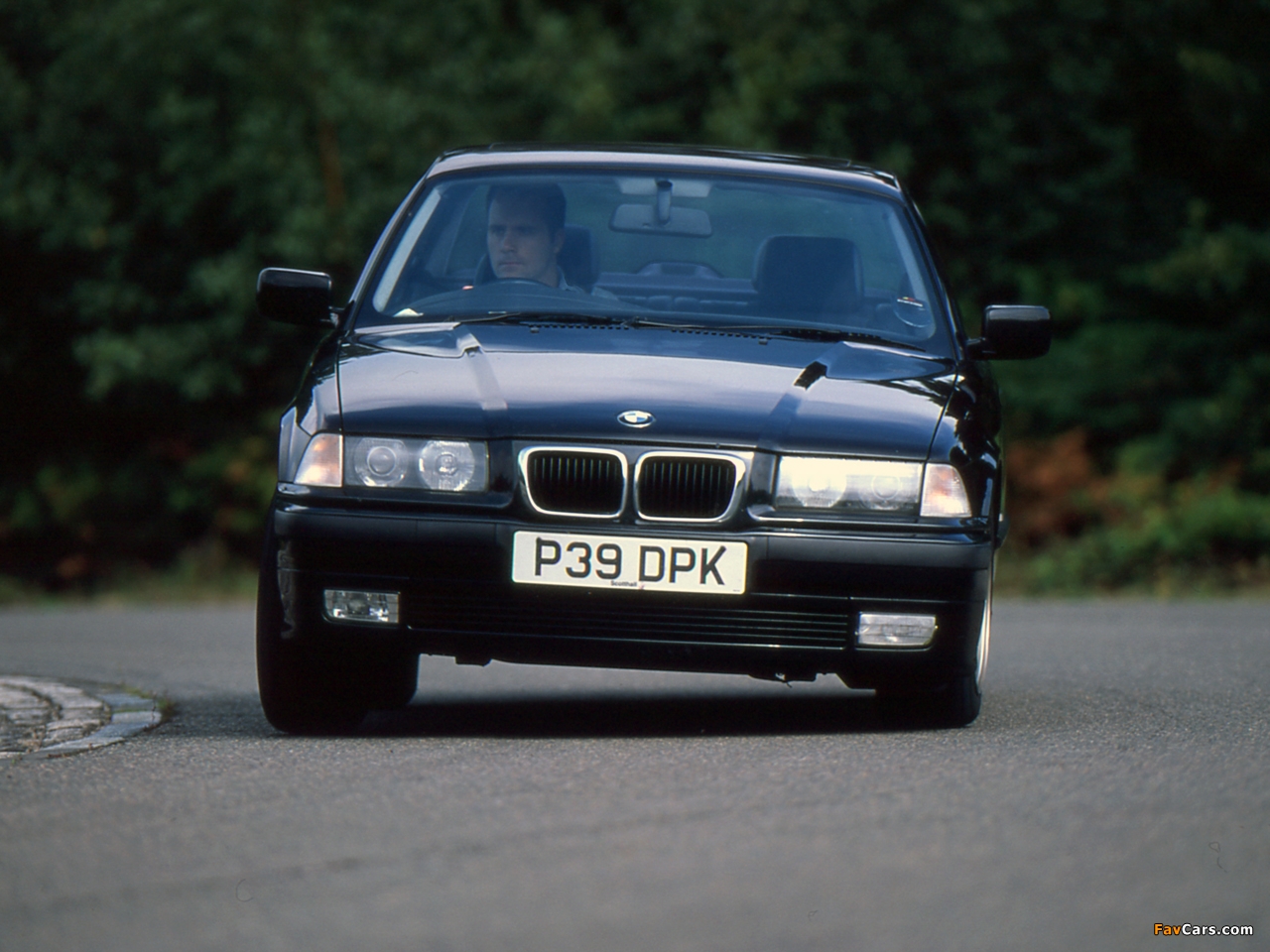BMW 328i Coupe UK-spec (E36) 1995–99 pictures (1280 x 960)
