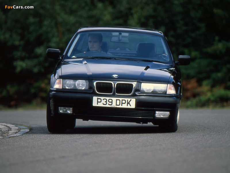BMW 328i Coupe UK-spec (E36) 1995–99 pictures (800 x 600)