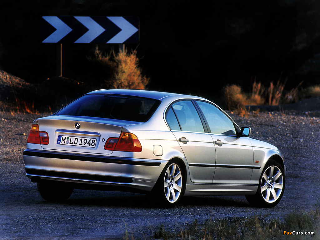 BMW 328i Sedan (E46) 1998–2000 images (1024 x 768)