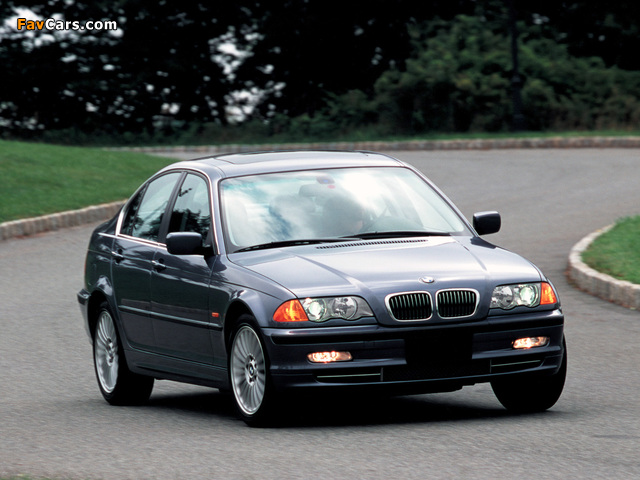 BMW 330Xi Sedan US-spec (E46) 2000–01 photos (640 x 480)