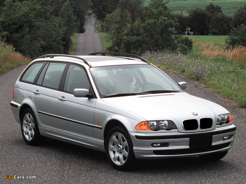 BMW 325Xi Touring US-spec (E46) 2000–01 photos (800 x 600)