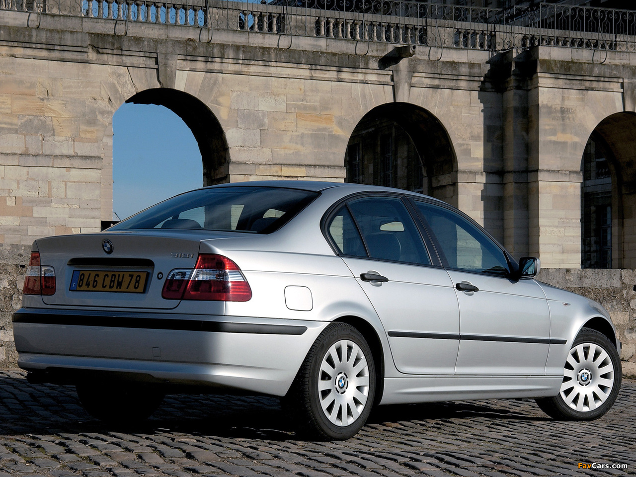 BMW 318i Sedan (E46) 2001–05 images (1280 x 960)