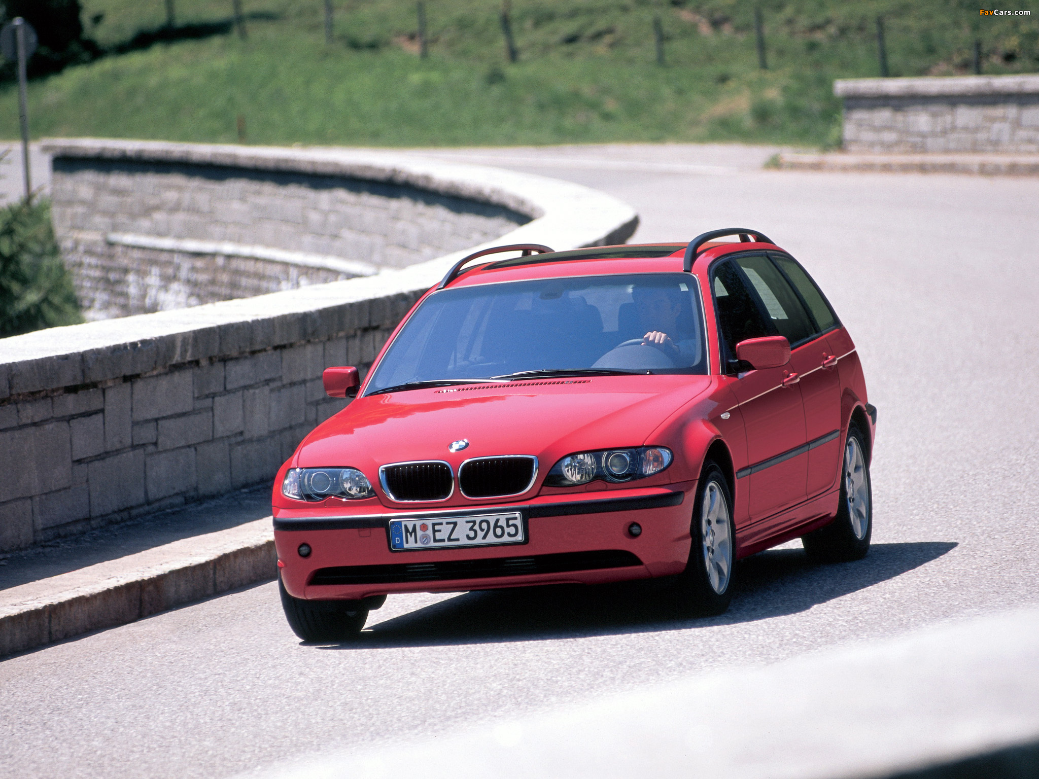 BMW 318i Touring (E46) 2001–05 images (2048 x 1536)