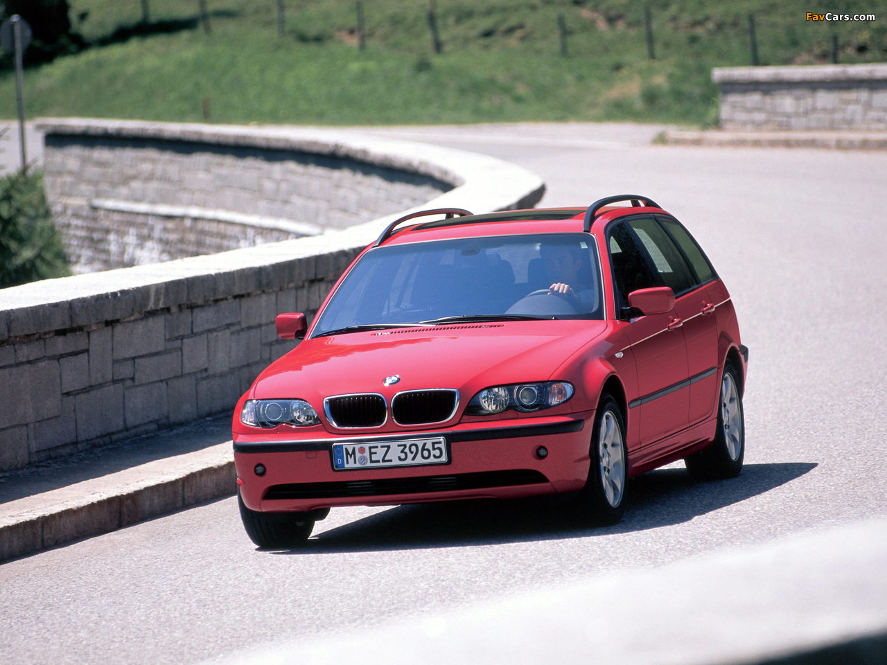 BMW 318i Touring (E46) 2001–05 images (1280 x 960)