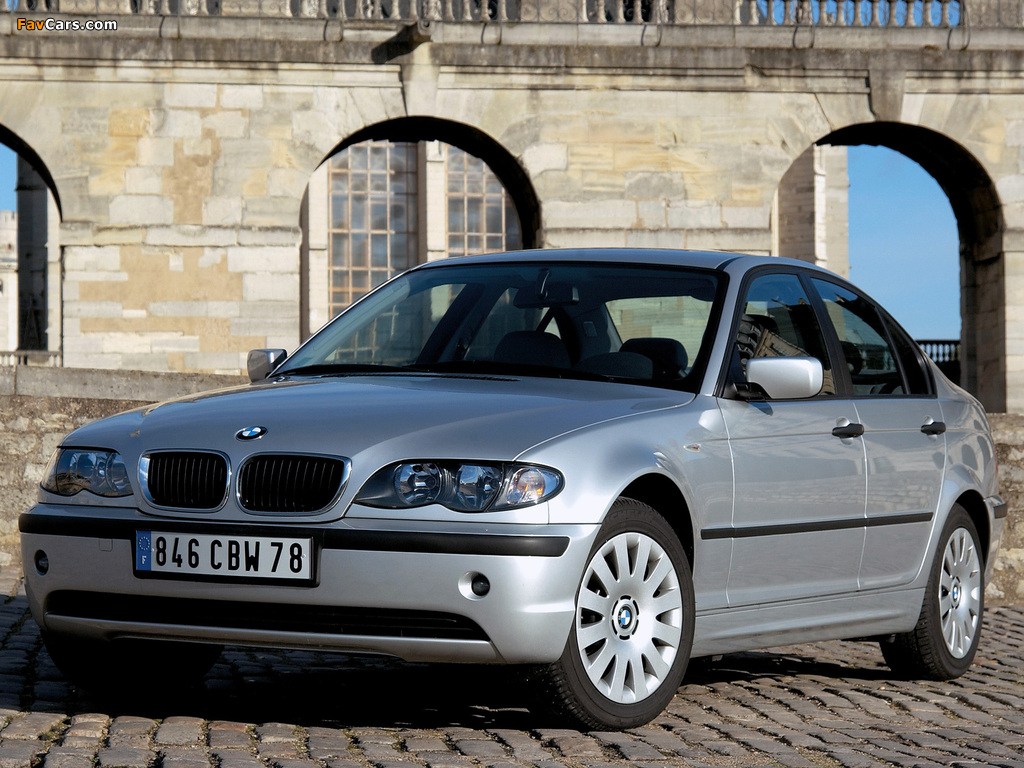 BMW 318i Sedan (E46) 2001–05 images (1024 x 768)