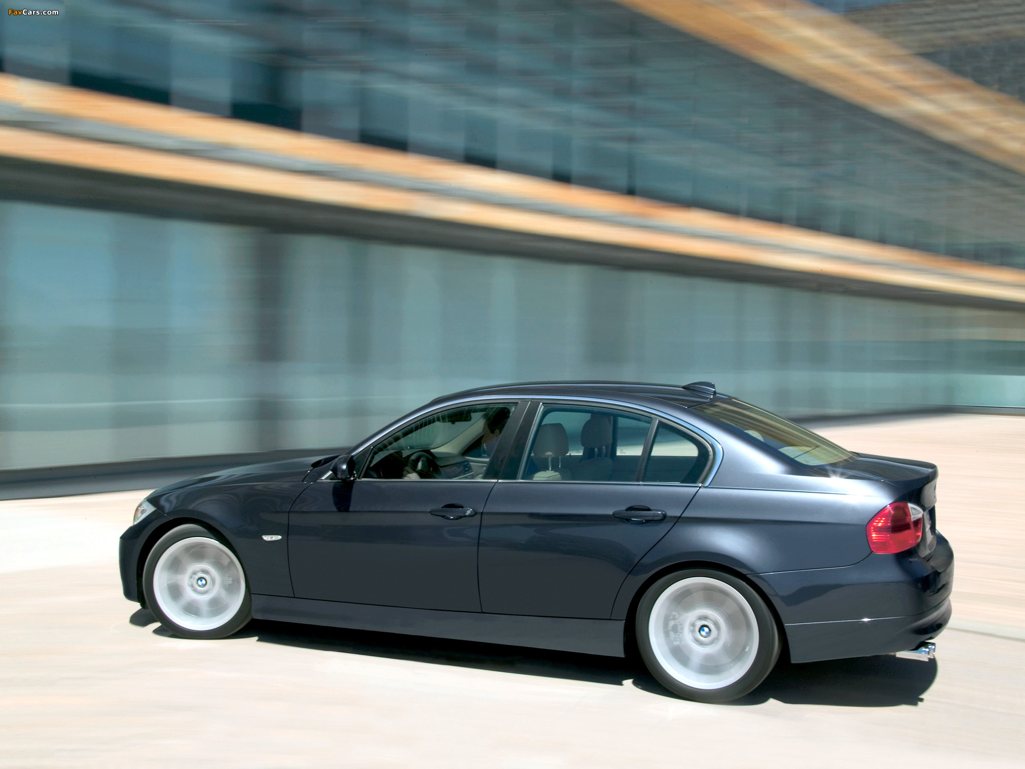 BMW 330i Sedan (E90) 2005–08 pictures (2048 x 1536)
