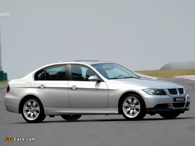 BMW 325i Sedan (E90) 2005–08 pictures (640 x 480)