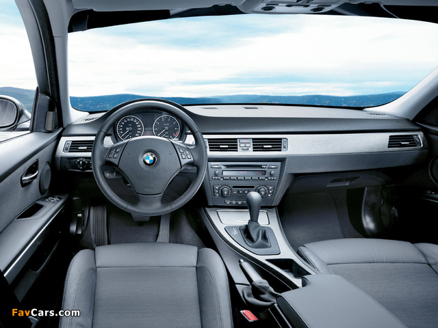 BMW 330i Sedan (E90) 2005–08 wallpapers (640 x 480)