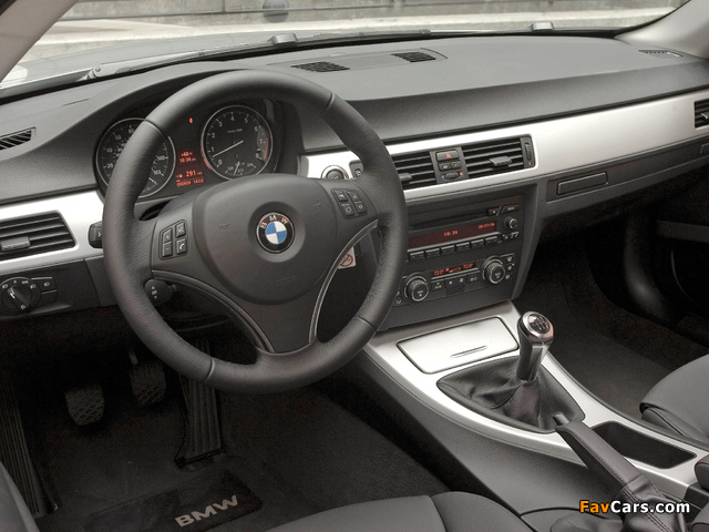 BMW 328i Coupe US-spec (E92) 2006–10 wallpapers (640 x 480)