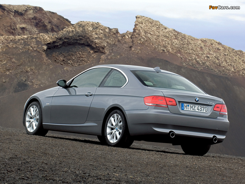 BMW 335i Coupe (E92) 2007–10 images (800 x 600)