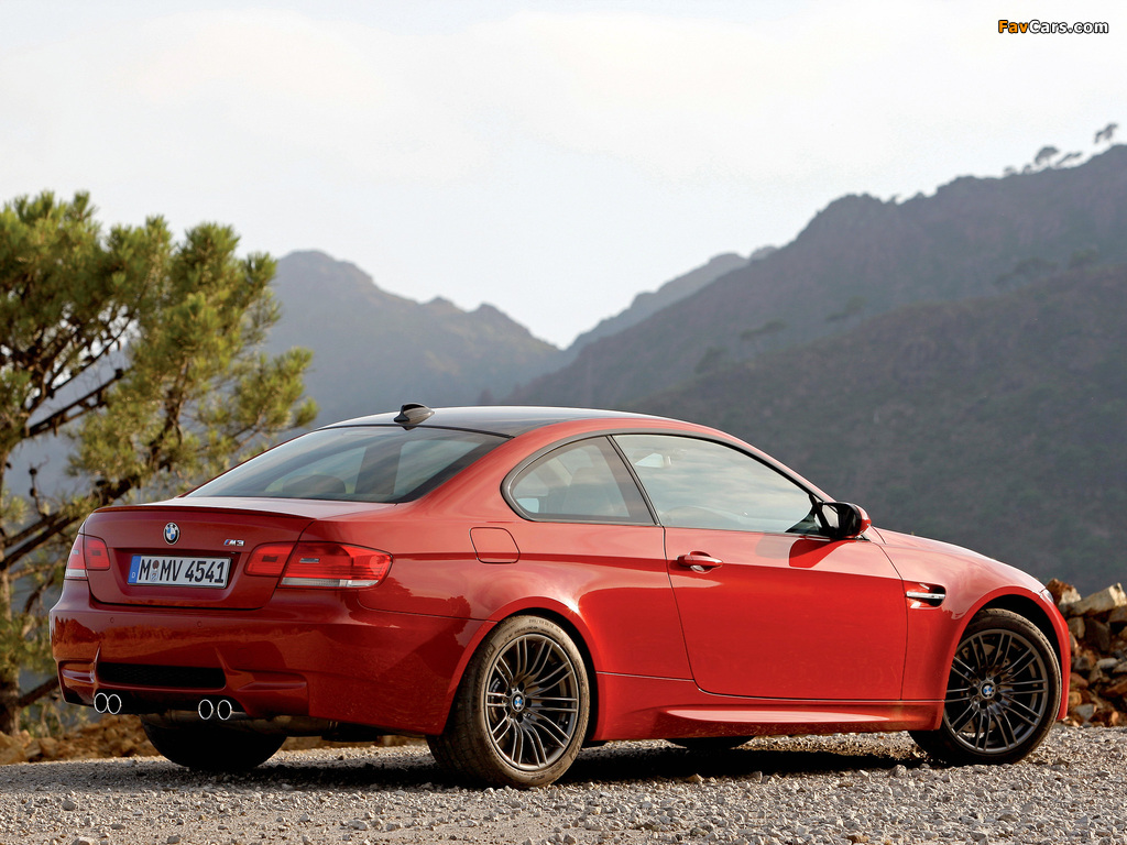 BMW M3 Coupe (E92) 2007–10 pictures (1024 x 768)