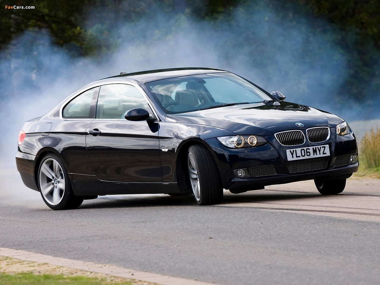 BMW 335i Coupe UK-spec (E92) 2007–10 pictures (1280 x 960)