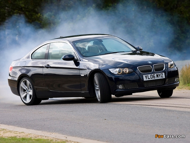 BMW 335i Coupe UK-spec (E92) 2007–10 pictures (640 x 480)