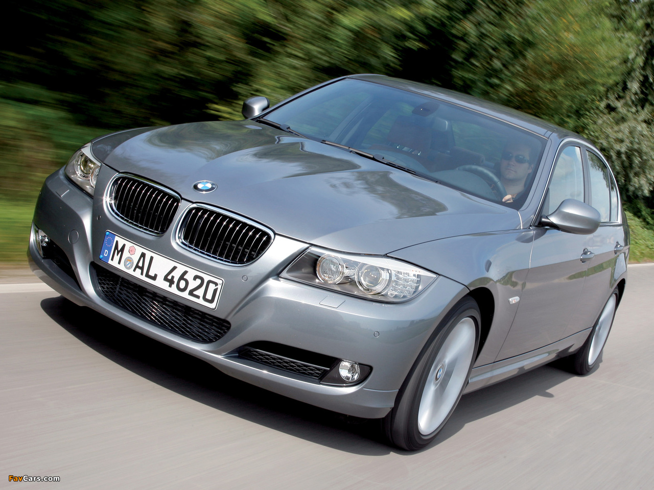 BMW 330d Sedan (E90) 2008–11 images (1280 x 960)