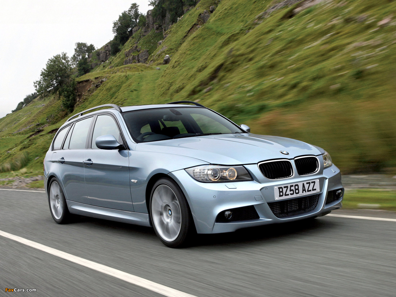 BMW 330d Touring M Sports Package UK-spec (E91) 2008–12 images (1280 x 960)