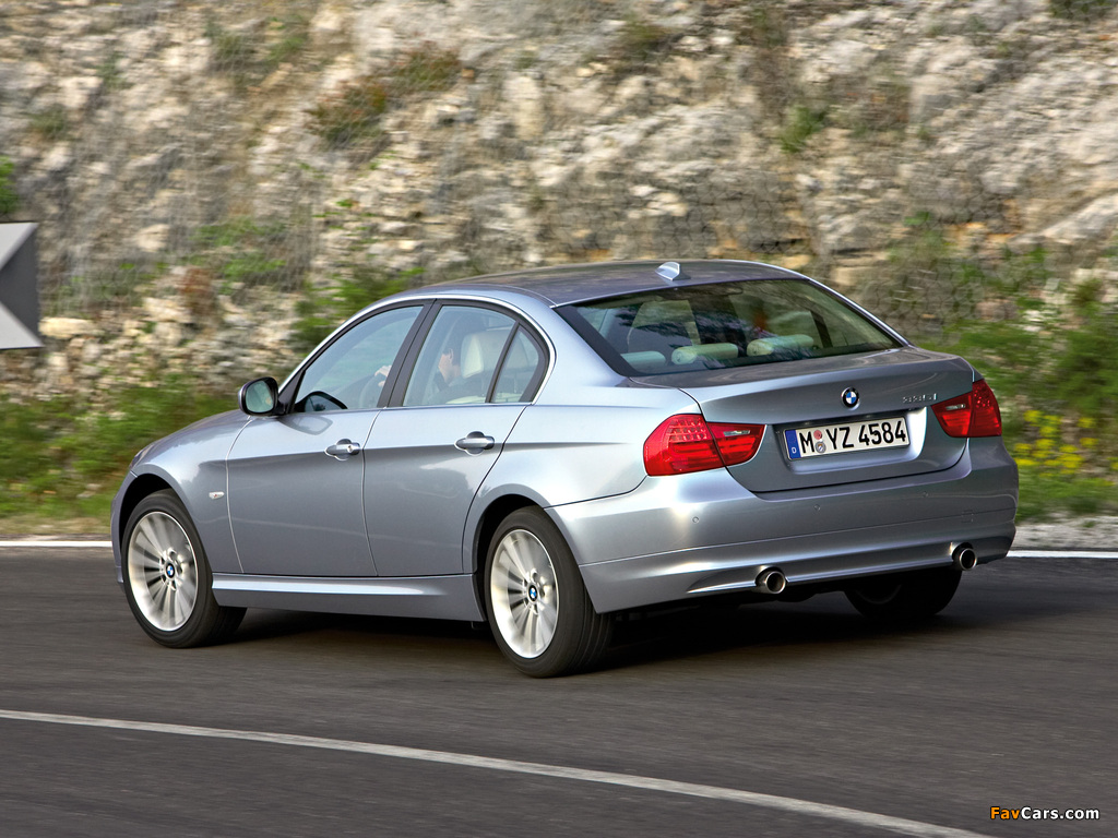 BMW 335i Sedan (E90) 2008–11 images (1024 x 768)
