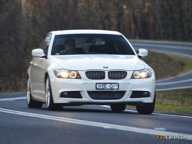 BMW 330d Sedan M Sports Package AU-spec (E90) 2008–11 images (640 x 480)