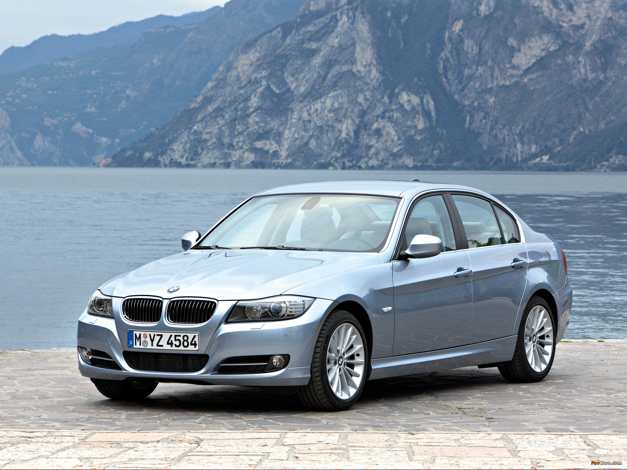 BMW 335i Sedan (E90) 2008–11 images (2048 x 1536)