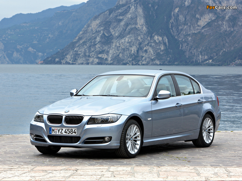 BMW 335i Sedan (E90) 2008–11 images (800 x 600)