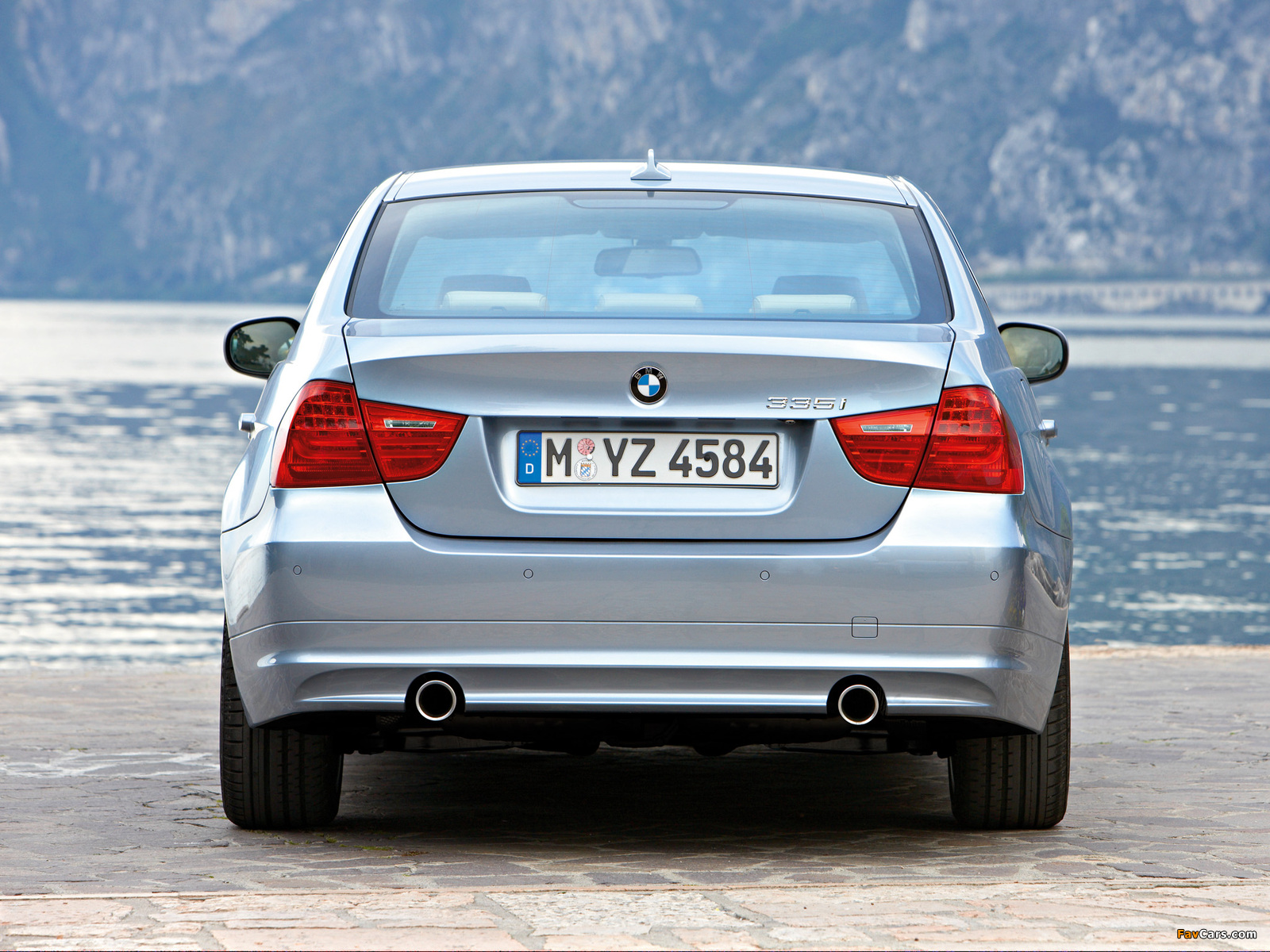 BMW 335i Sedan (E90) 2008–11 photos (1600 x 1200)