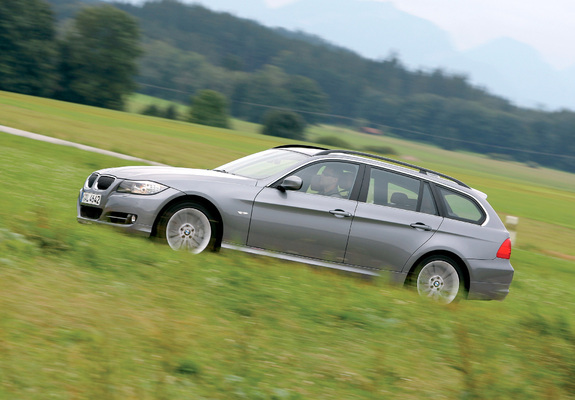 BMW 335d Touring (E91) 2008–12 photos