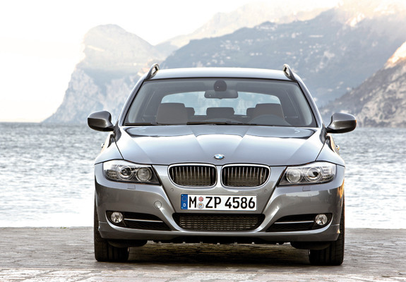 BMW 335d Touring (E91) 2008–12 pictures