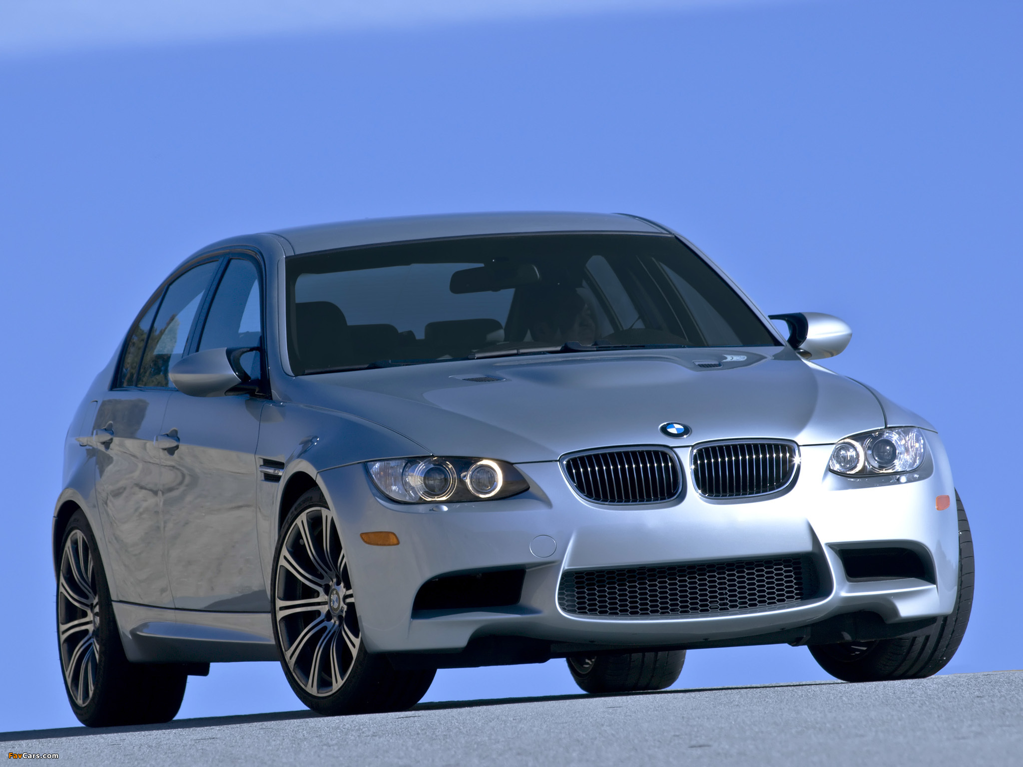 BMW M3 Sedan US-spec (E90) 2008–10 pictures (2048 x 1536)