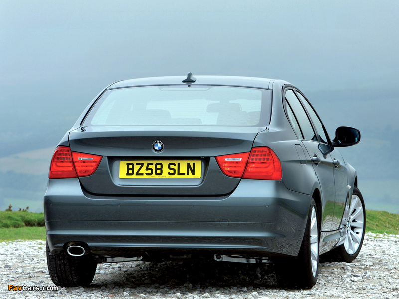 BMW 320d Sedan UK-spec (E90) 2008–11 pictures (800 x 600)