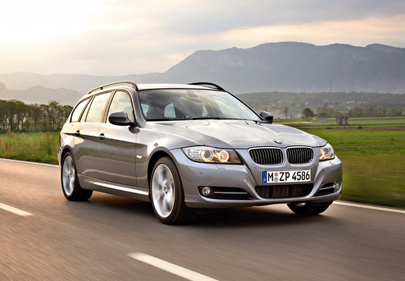 BMW 335d Touring (E91) 2008–12 pictures