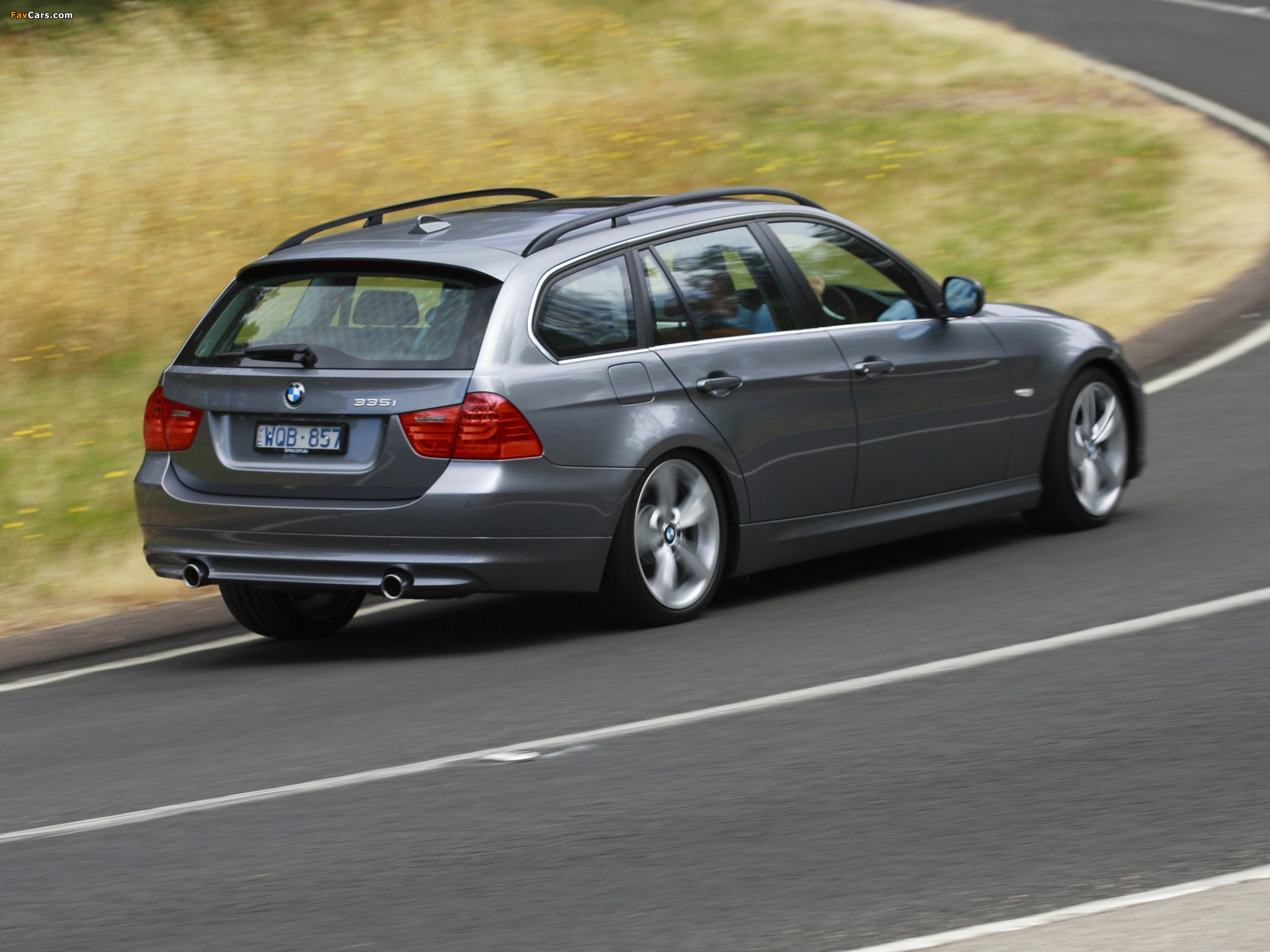 BMW 335i Touring AU-spec (E91) 2008–12 pictures (2048 x 1536)