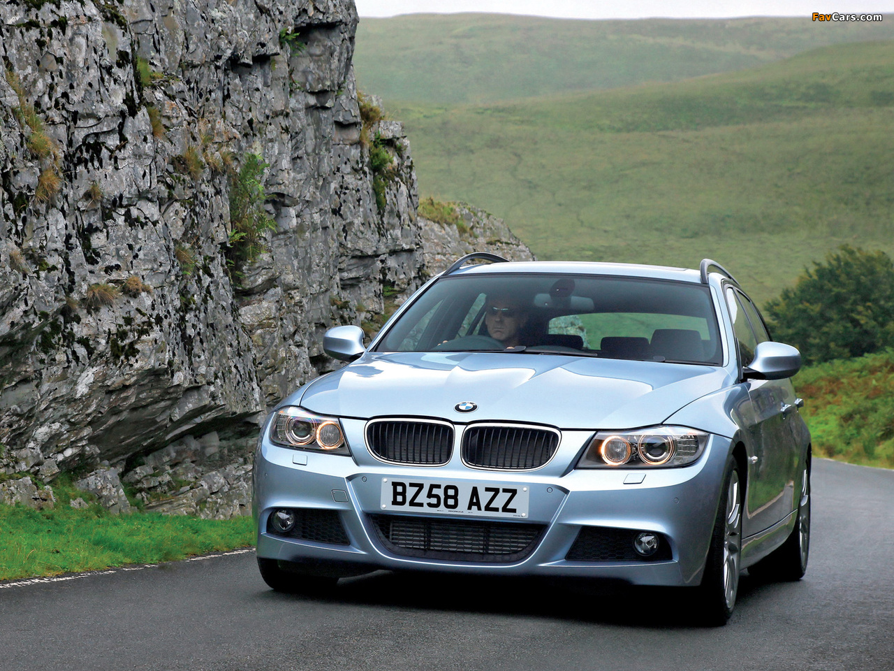 BMW 330d Touring M Sports Package UK-spec (E91) 2008–12 pictures (1280 x 960)