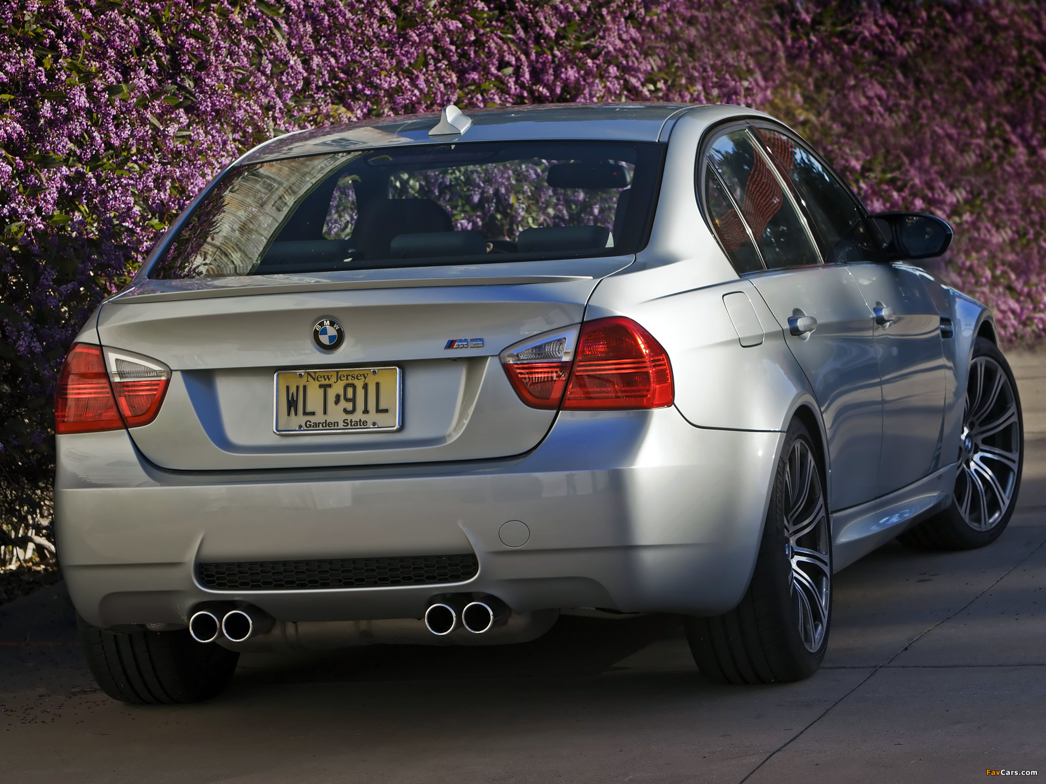 BMW M3 Sedan US-spec (E90) 2008–10 wallpapers (2048 x 1536)