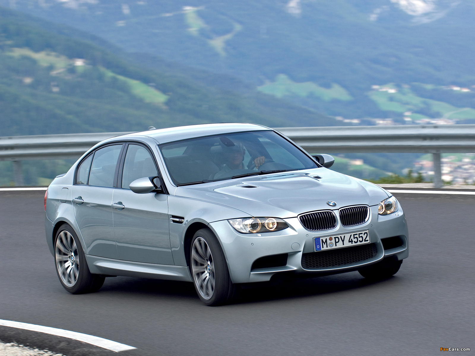 BMW M3 Sedan (E90) 2008–10 wallpapers (1600 x 1200)