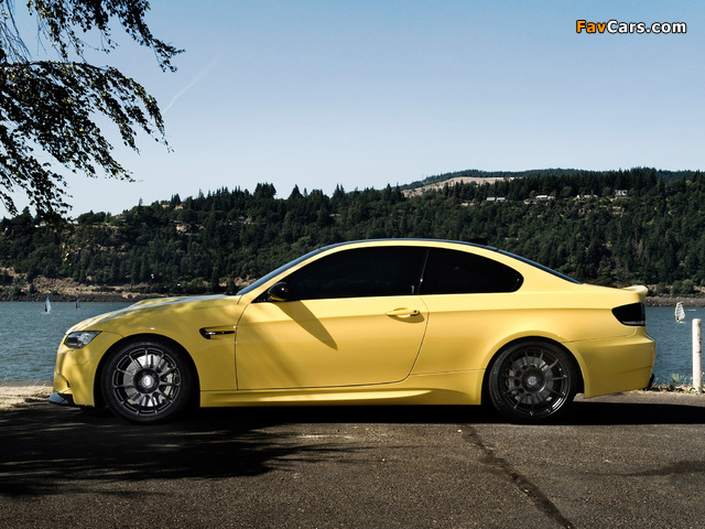 IND BMW M3 Coupe (E92) 2009–10 images (640 x 480)