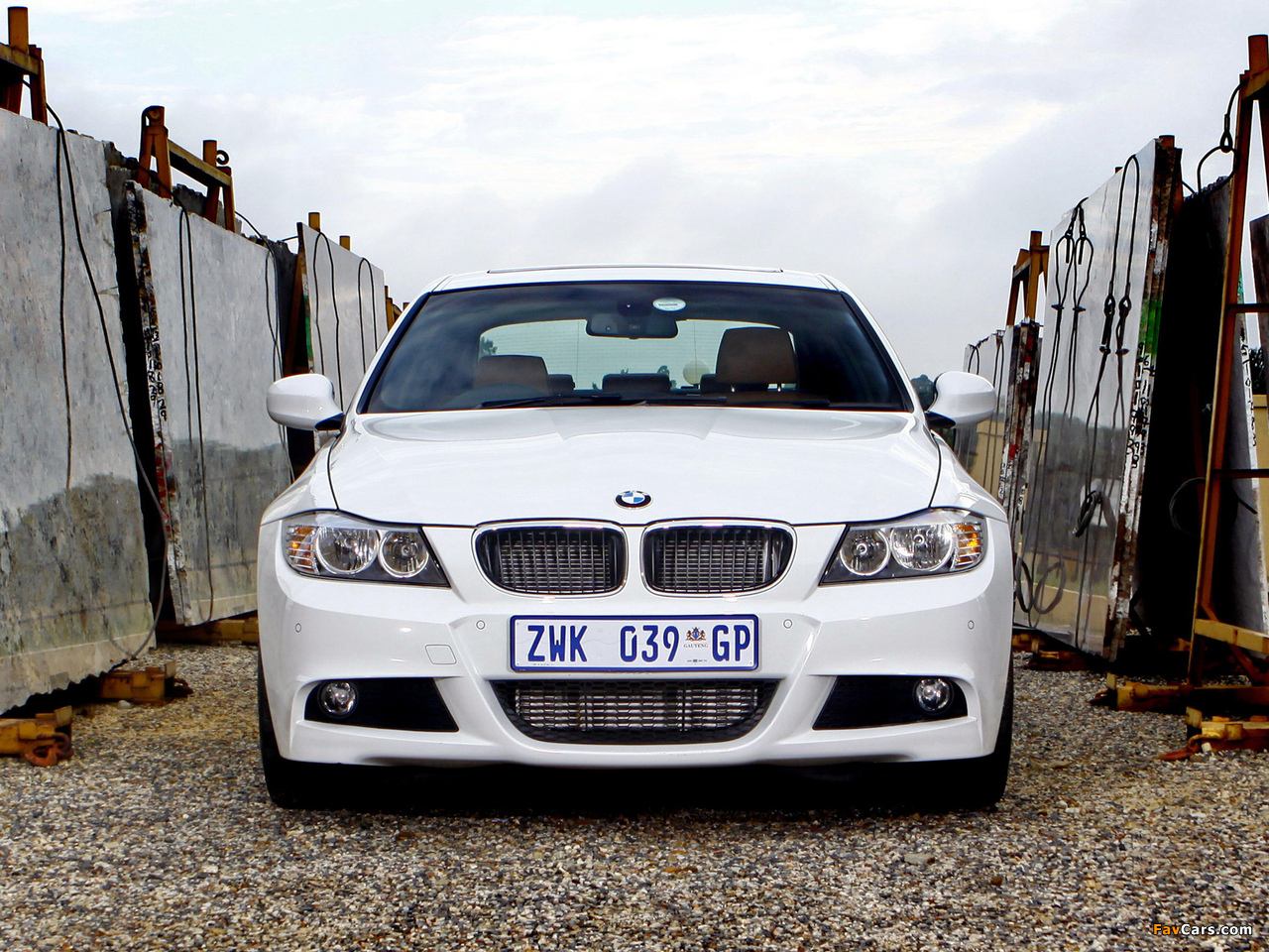 BMW 320d EfficientDynamics Edition ZA-spec (E90) 2009–11 images (1280 x 960)
